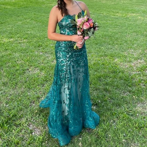 ellie wilde prom dress, size 4 - Picture 2 of 4